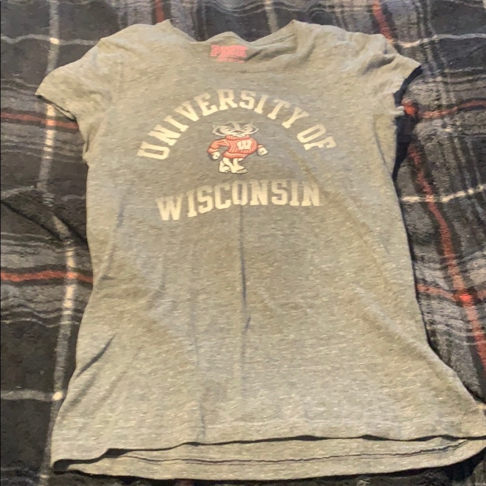 UW WI badgers t-shirt